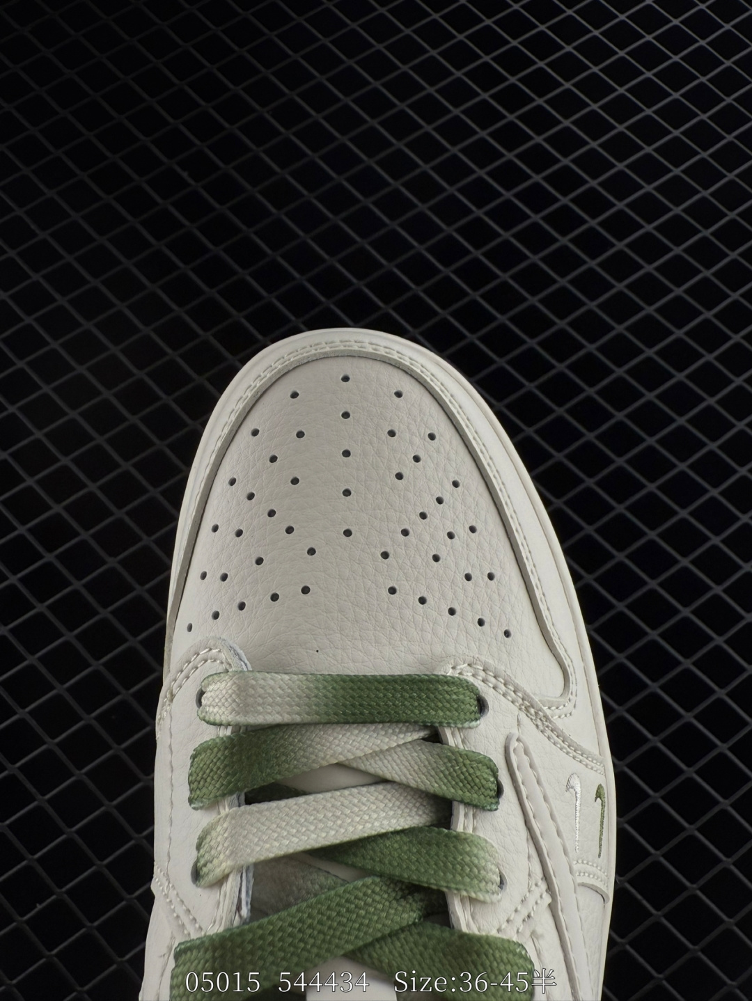 Travis Scott x Air Jordan 1 ” Reverse Mocha “